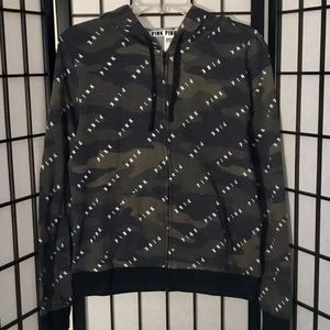 VSPINK ALL-OVER-LOGO CAMO HTF NEW* LRG FULL ZIP